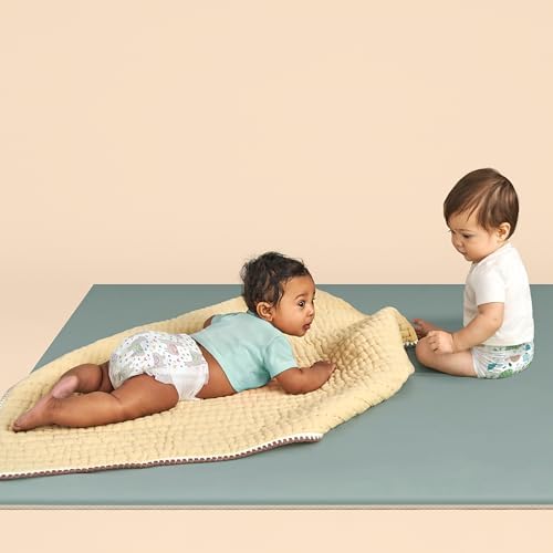 The Honest Company Clean Conscious Diapers for Delicate Skin | Up to 100% Leakproof | Hypoallergenic, Fragrance Free | Gender Neutral | Club Box, Size 1 (8-14 lbs), 78 Count (Prints May Vary)