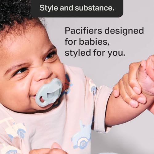 Tommee Tippee Ultra-light Pacifier, 6-18m, 4 Pack, Symmetrical One-Piece Design, BPA-free Silicone Binkies, Lightweight, Breathable Air Holes, Newborn Baby Pacifiers