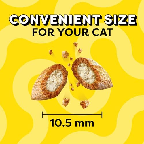 Temptations MixUps Surfer's Delight Flavor Crunchy and Soft Cat Treats, 30 oz. Tub