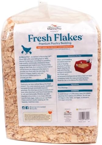 Manna Pro Fresh Flakes | Chicken Coop Bedding | Pine Shavings for Chicken Bedding | 4 Cubic Feet
