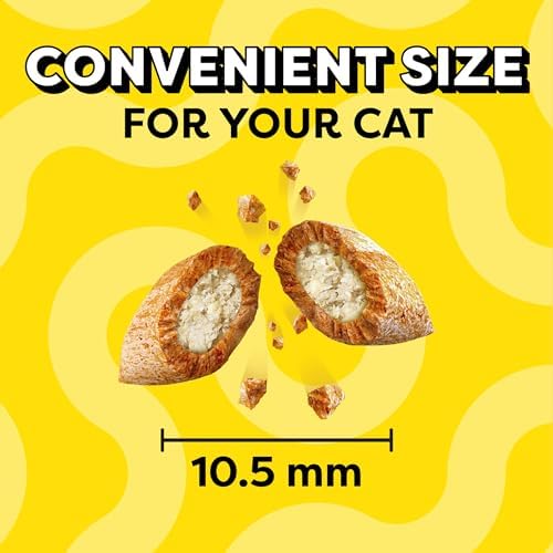Temptations Classic Crunchy and Soft Cat Treats Tempting Tuna Flavor, 30 oz. Tub
