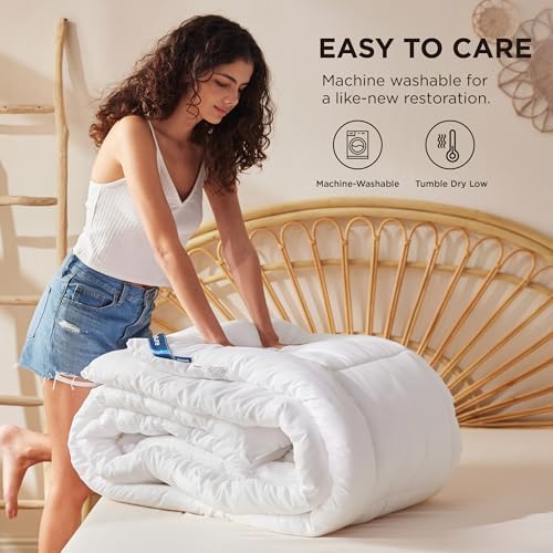 Bedsure Comforter Duvet Insert - Quilted Comforters Queen Size, All Season Duvet, Down Alternative Bedding, with 8 Tabs, Gifts for Women/Men, White, Queen 88 x 88 Inches