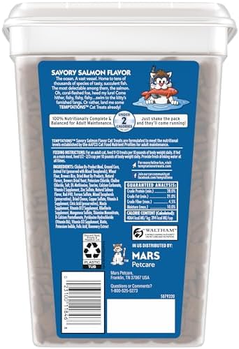 Temptations Classic Crunchy and Soft Cat Treats, Savory Salmon Flavor, 30 oz. Tub