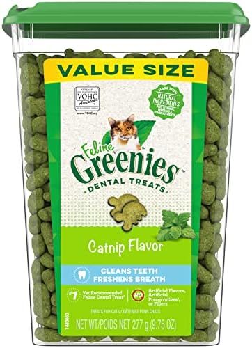 Greenies Feline Adult Dental Cat Treats, Catnip Flavor, 9.75 oz. Tub