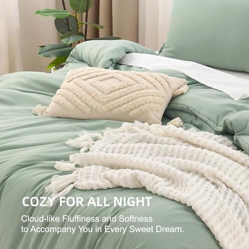 Litanika King Size Comforter Set Sage Green, 3 Pieces Lightweight Solid Comforter King Size, All Season Fluffy Down Alternative Comforter Bed Set Quilt Blanket
