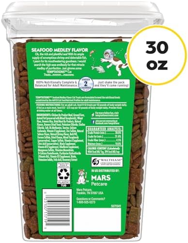 Temptations Classic Crunchy and Soft Cat Treats, Seafood Medley Flavor, 30 oz. Tub