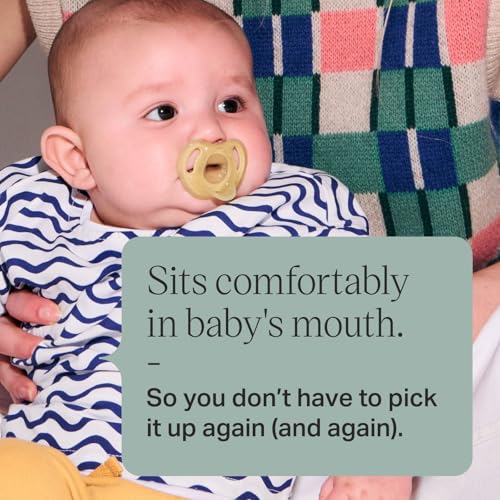 Tommee Tippee Ultra-light Pacifier, 6-18m, 4 Pack, Symmetrical One-Piece Design, BPA-free Silicone Binkies, Lightweight, Breathable Air Holes, Newborn Baby Pacifiers