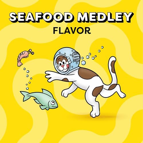 Temptations Classic Crunchy and Soft Cat Treats, Seafood Medley Flavor, 30 oz. Tub