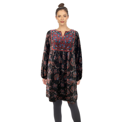 white mark Women's Floral Paisley Long Sleeve Embroidered Relaxed Sweater Dress Black/Burgundy