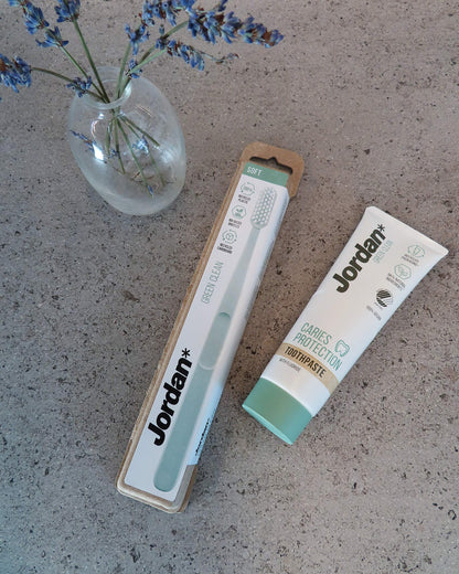 Jordan Green Clean Manual Toothbrush - Sustainable, Scandinavian Design, Soft Bristles, Mixed Colors, 4 Units